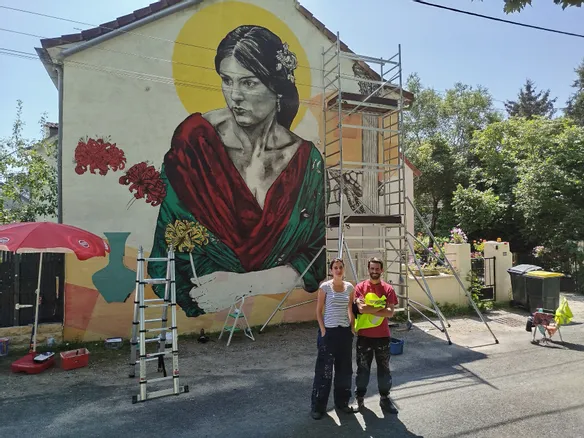 Une nouvelle peinture a fait son apparition à Vierzon le long du canal ...