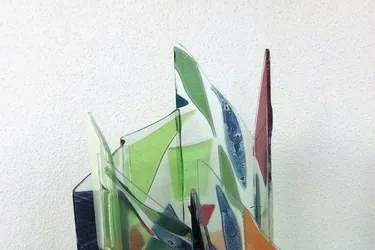 Exposition de peintures et laques sur verre de Michèle Miconnet