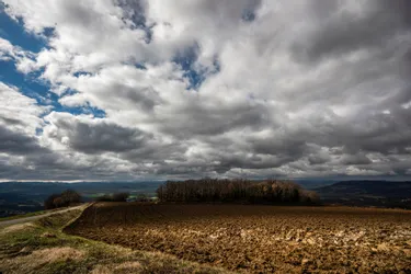 Ciel couvert et douceur : la météo de ce jeudi 23 mars dans le Puy-de-Dôme