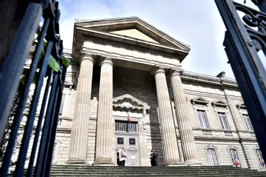 « Que personne ne vienne » : le tribunal judiciaire d'Aurillac (Cantal) reporte les audiences et se concentre sur les urgences