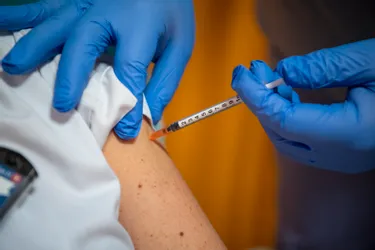 Comment se passe la vaccination à l'hôpital d'Ussel (Corrèze) ?