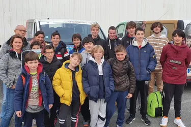 15 jeunes joueurs en tournoi en Gironde