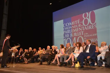 Hommage aux 80 parlementaires
