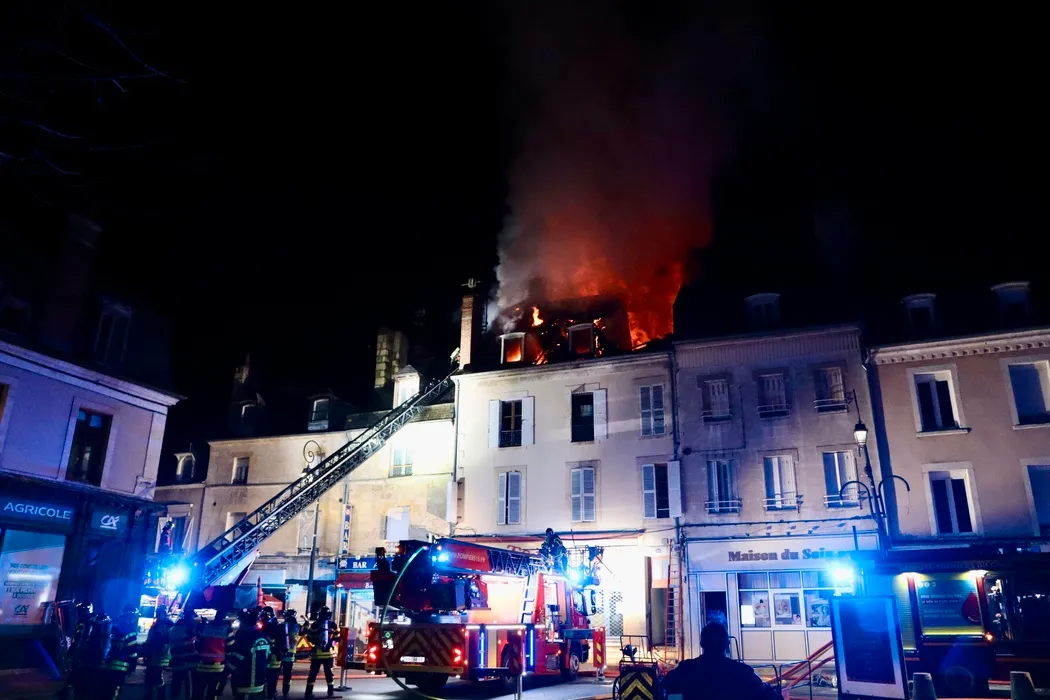 risques-d-effondrement-zone-interdite-la-circulation-relogement-des