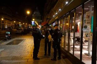 Un couvre-feu à Paris "absolument pas décidé à ce stade", selon Matignon