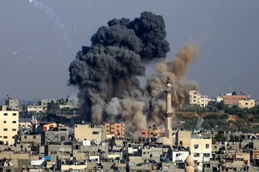 Escalade militaire au Proche-Orient : au moins 62 morts dans les affrontements entre Israël et le Hamas