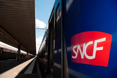 Deux heures de retard pour le train Clermont-Paris : "Cette ligne devient catastrophique"