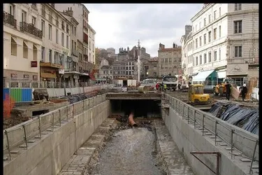 À 150 km, Saint-Étienne, l’autre ville de France dépourvue de rivière
