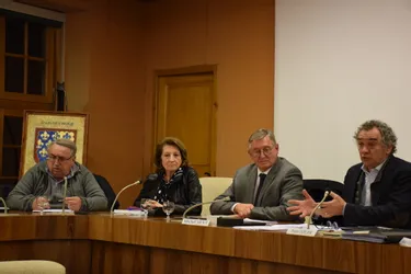 La fin d'une ère politique à Saint-Flour (Cantal) avec le dernier conseil municipal de Pierre Jarlier et de son équipe