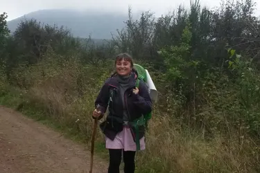1.500 km à pied pour une institutrice bretonne qui passe par le Puy-de-Dôme
