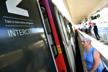 SNCF : le train Paris-Clermont-Ferrand est-il si souvent en retard ?