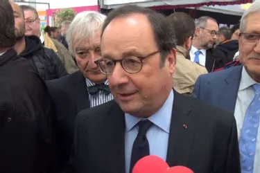 François Hollande salue la mémoire de Bernard Murat