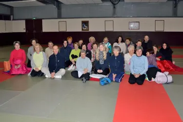 Le club de yoga langeadois poursuit sa route avec confiance, sérénité et... cinquante-sept adhérents
