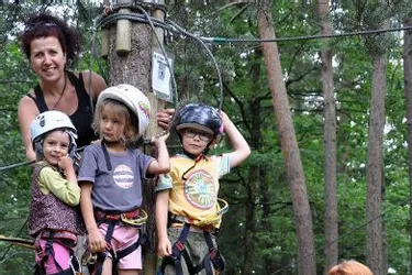 Les enfants de Marat Accueil à l’assaut des arbres à Aubusson-d'Auvergne