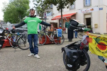 Greenpeace fait escale, à vélo, à Tulle