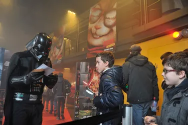 Dark Vador accueille les fans au cinéma de Moulins