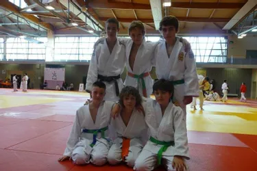 Les jeunes judokas en apprentissage