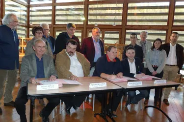 Une toute première convention cadre signée par la commune pour réaménager son centre-bourg