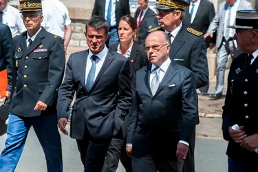 La venue de Manuel Valls et Bernard Cazeneuve en images
