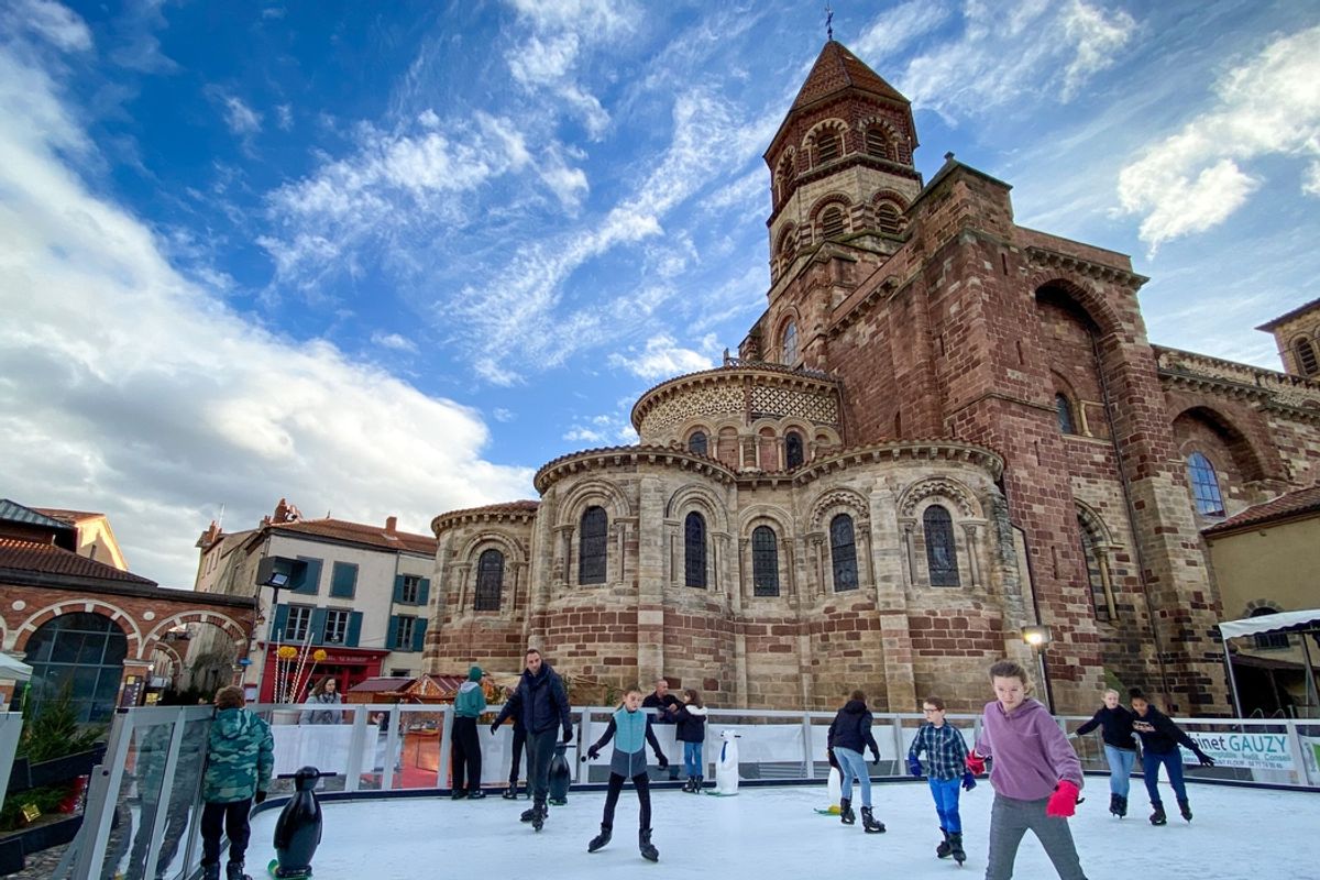 Marché de noël, animations pour les enfants, patinoire... Tout savoir sur le village de noël de brioude