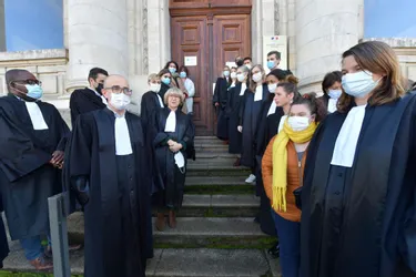 Les professionnels de la justice mobilisés à Tulle et Brive (Corrèze) pour dénoncer le manque de moyens et le train des réformes
