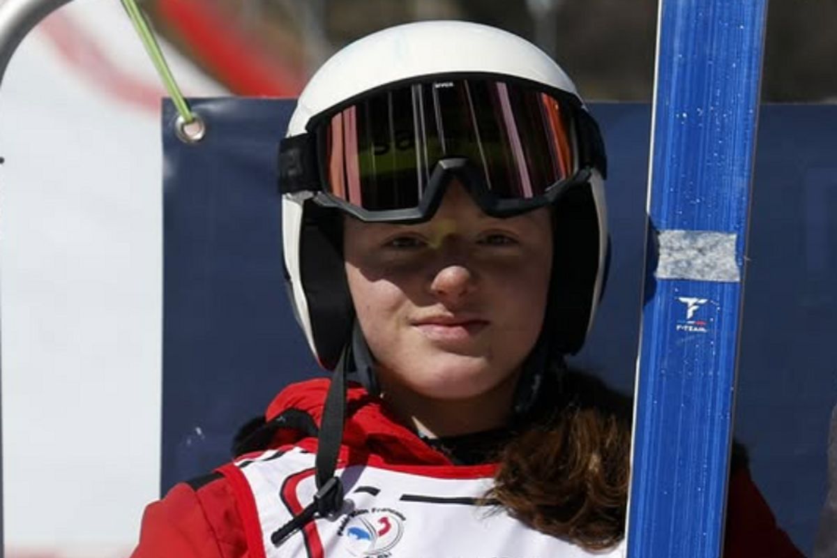 "Elle avait l'avenir devant elle" : qui était la très prometteuse skieuse Margot Simond, 18 ans, décédée à l'entraînement ?