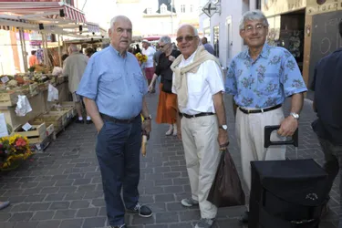 Avoir 70 ans à Moulins - Le marché du vendredi, un rendez-vous incontournable des seniors