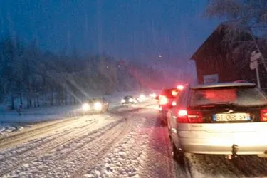 Intempéries : circulation difficile dans le Cantal à cause de la neige