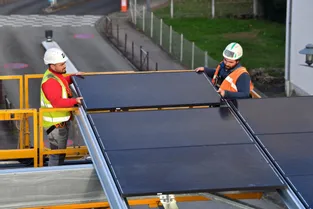 Du photovoltaïque sur les toits des bâtiments publics à Beauregard-Vendon (Puy-de-Dôme) ?