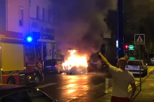 Des véhicules incendiés à Clermont-Ferrand : "J'ai entendu comme une explosion"