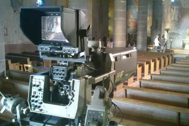 Six caméras dans l'église sainte-Anne