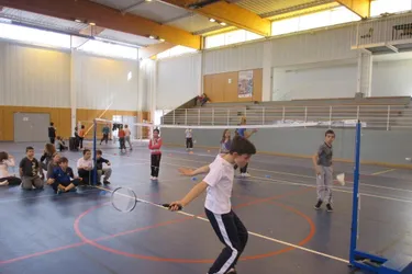 Rencontre de badminton avec Enval