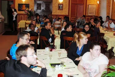 Un dîner quiz a été organisé en direction des jeunes par Isis