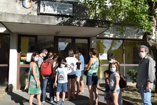 A Riom, une rentrée des classes marquée par le déménagement de l'école Jean-Rostand à Jean-Moulin