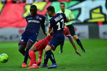 Ligue 2 : première dans le rouge pour le Clermont Foot face à Valenciennes