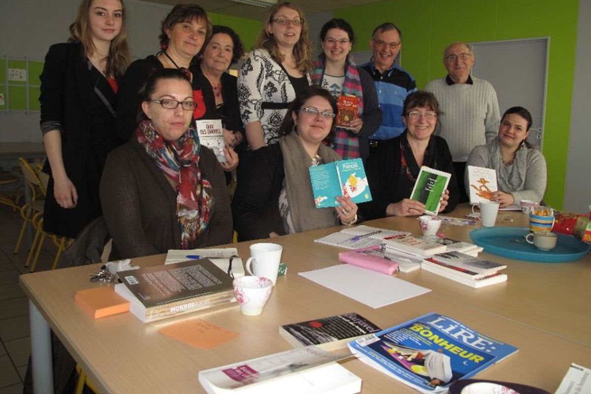 Le club de lecture se réunit à la bibliothèque Jacques-Brel - L’Écho ...