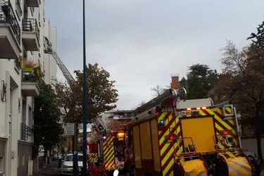 Un appartement en feu dans le centre de Clermont-Ferrand : le boulevard Duclaux rouvert à la circulation