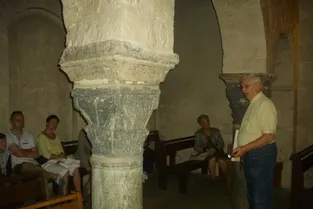 Visite guidée dans le cadre des visites estivales des églises de la paroisse Sainte-Croix des Puy