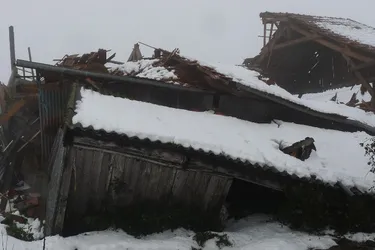 Des bâtiments s’écroulent sous le poids de la neige en Montagne bourbonnaise