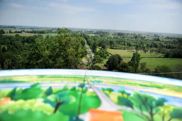 Pourquoi profiter du paysage qu'offre le perchoir de Châtel-de-Neuvre (Allier) ?