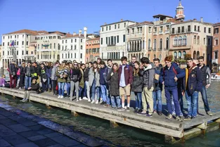 Les lycéens découvrent les charmes de Venise
