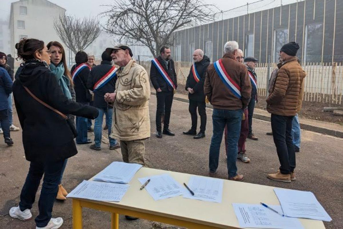 Les élus vent debout contre la possible fermeture d'une classe à
