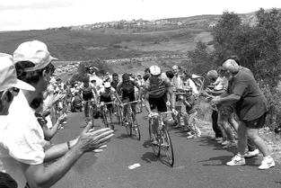 25 ans après sa victoire sur la 12e étape du Tour de France, Laurent Jalabert refait Saint-Étienne-Mende