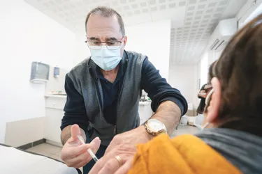 La vaccination par les médecins du Cantal a démarré
