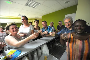 Cafés associatifs en Creuse : quand les habitants passent derrière le comptoir