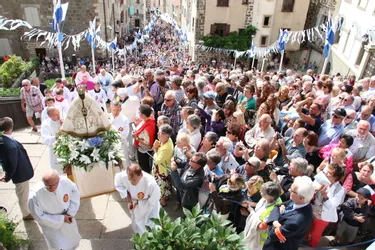 Le Puy-en-Velay : une communion autour de la Vierge
