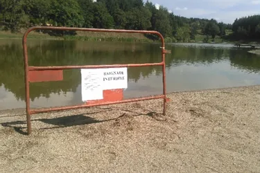 La baignade interdite au plan d'eau de Champagnac-le-Vieux jusqu'à nouvel ordre