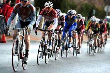 Record de participation au Grand prix cycliste de la zone industrielle de Cusset sur le circuit citadin
