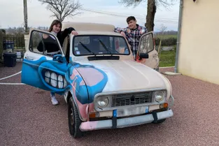 Deux jeunes de Montluçon (Allier) lancent une cagnotte pour participer au 4L Trophy, un rallye solidaire, en 2022