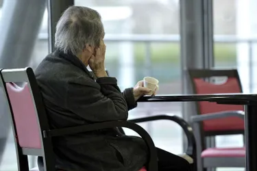 Un octogénaire atteint d'Alzheimer mort après avoir bu du liquide vaisselle